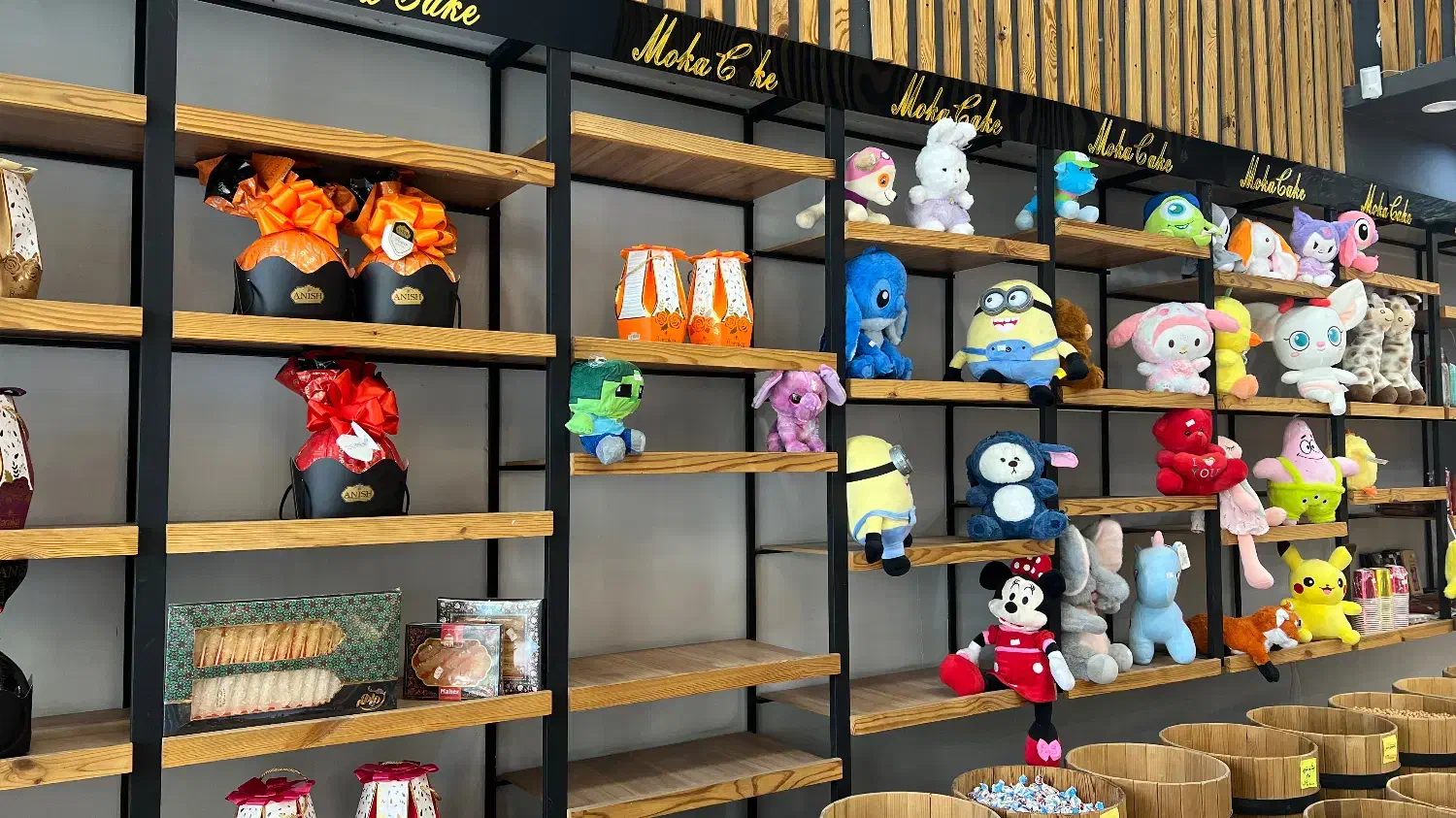 قفسه و دکور اهنی برای قنادی و هر شغلی|فروشگاه و مغازه|اندیشه, اندیشه فاز ۳|دیوار