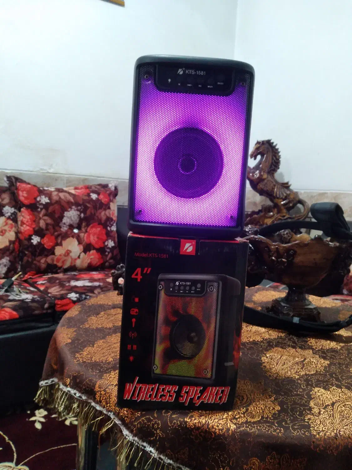 اسپیکر|پخش‌کننده همراه|شیراز, کفترک|دیوار