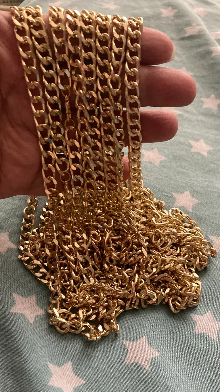 طلای روس نو|بدلیجات|رشت, گلباغ نماز|دیوار