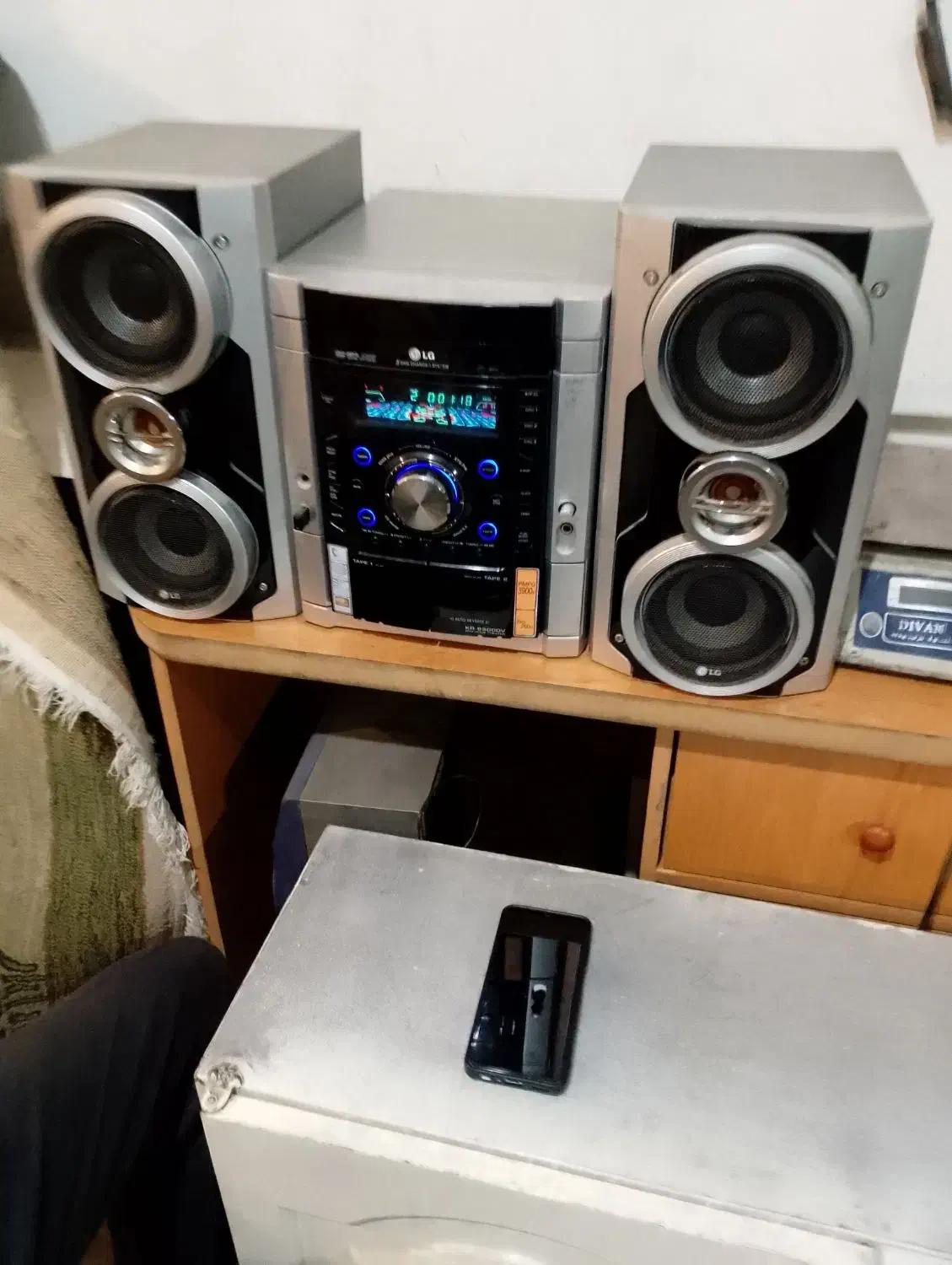 ظبط فلش خور ال جی ۳۹۰۰وات|سیستم صوتی خانگی|کرج, حصارک پایین|دیوار