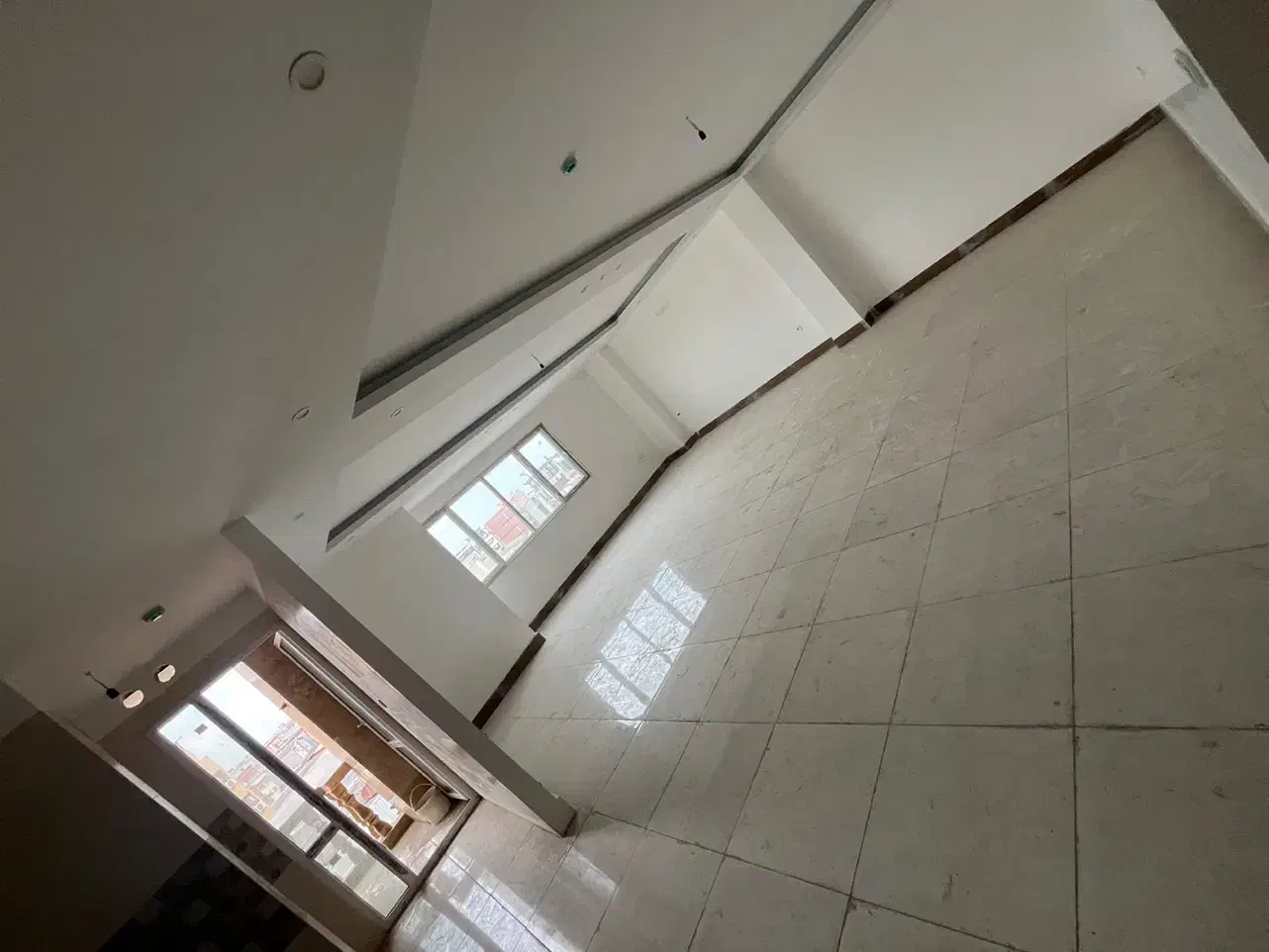 واحد نوساز با طراحی جذاب و محیط امن برای خانواده|فروش آپارتمان|قائمشهر, |دیوار