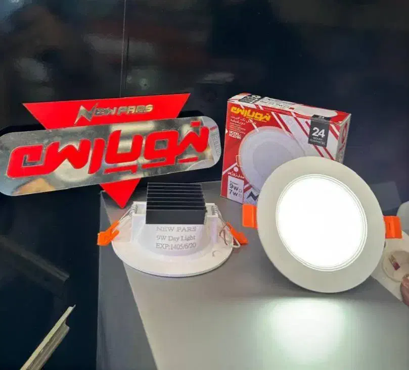 هالوژن ۷و ۹ انواع مارک ها سیم کلید پریز مهتابی|لامپ و چراغ|مشهد, ده دی|دیوار