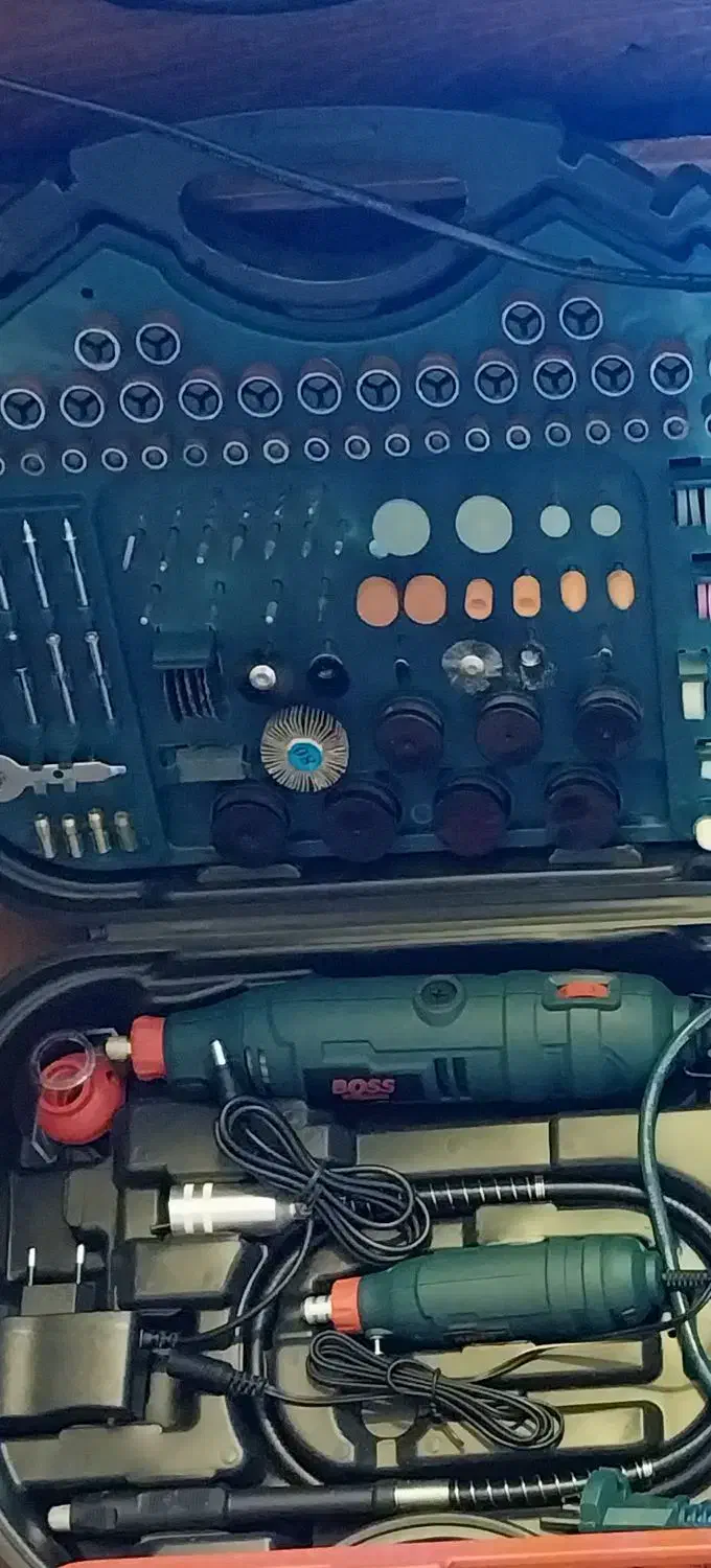 فرز انگشتی|ابزارآلات|صحنه, |دیوار