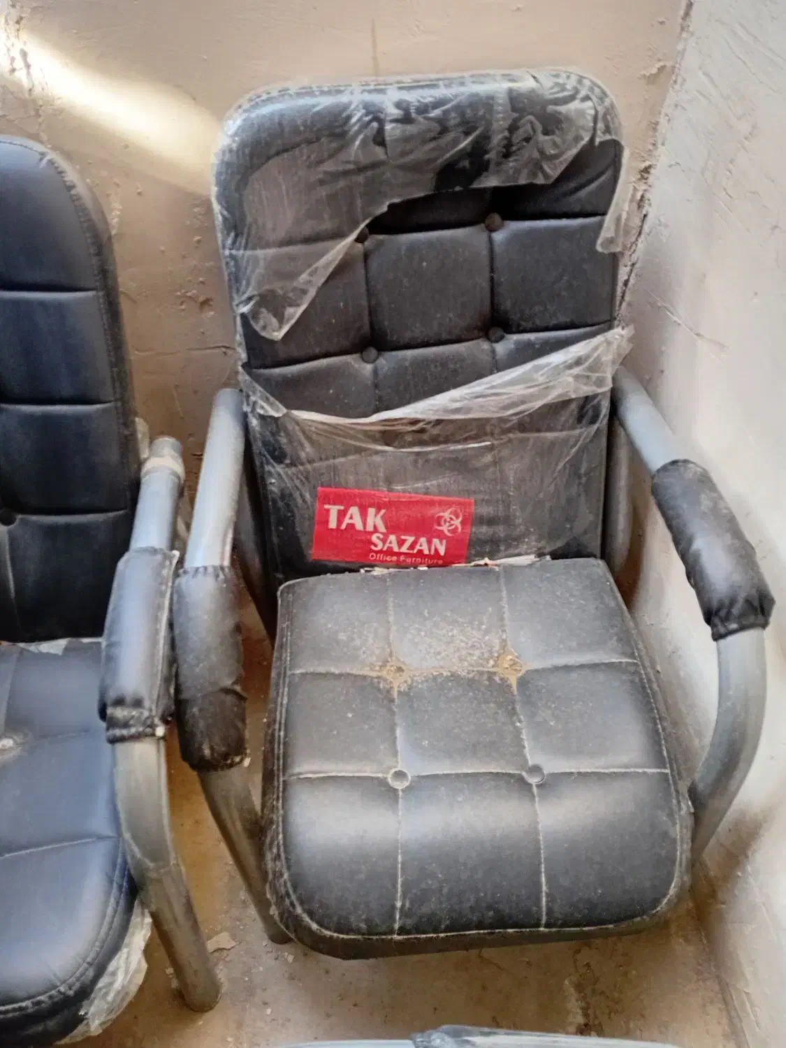 صندلی|صندلی و نیمکت|فشاپویه, |دیوار