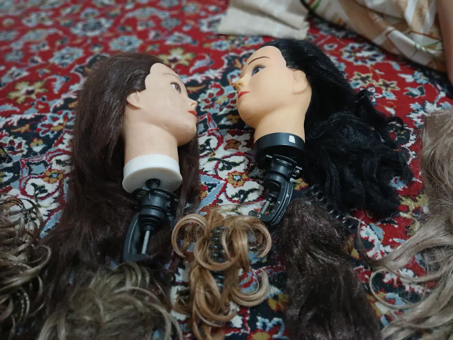 گیس و کلاه|آرایشگاه و سالن‌های زیبایی|نیشابور, مازول|دیوار