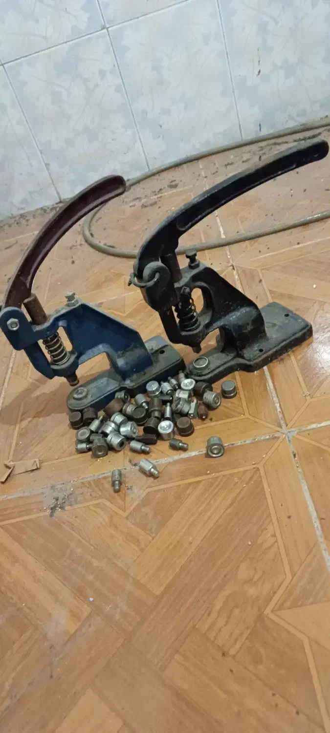 دستگاه پرس دستی|لوازم خیاطی و بافتنی|رباط‌کریم, نصیرشهر|دیوار