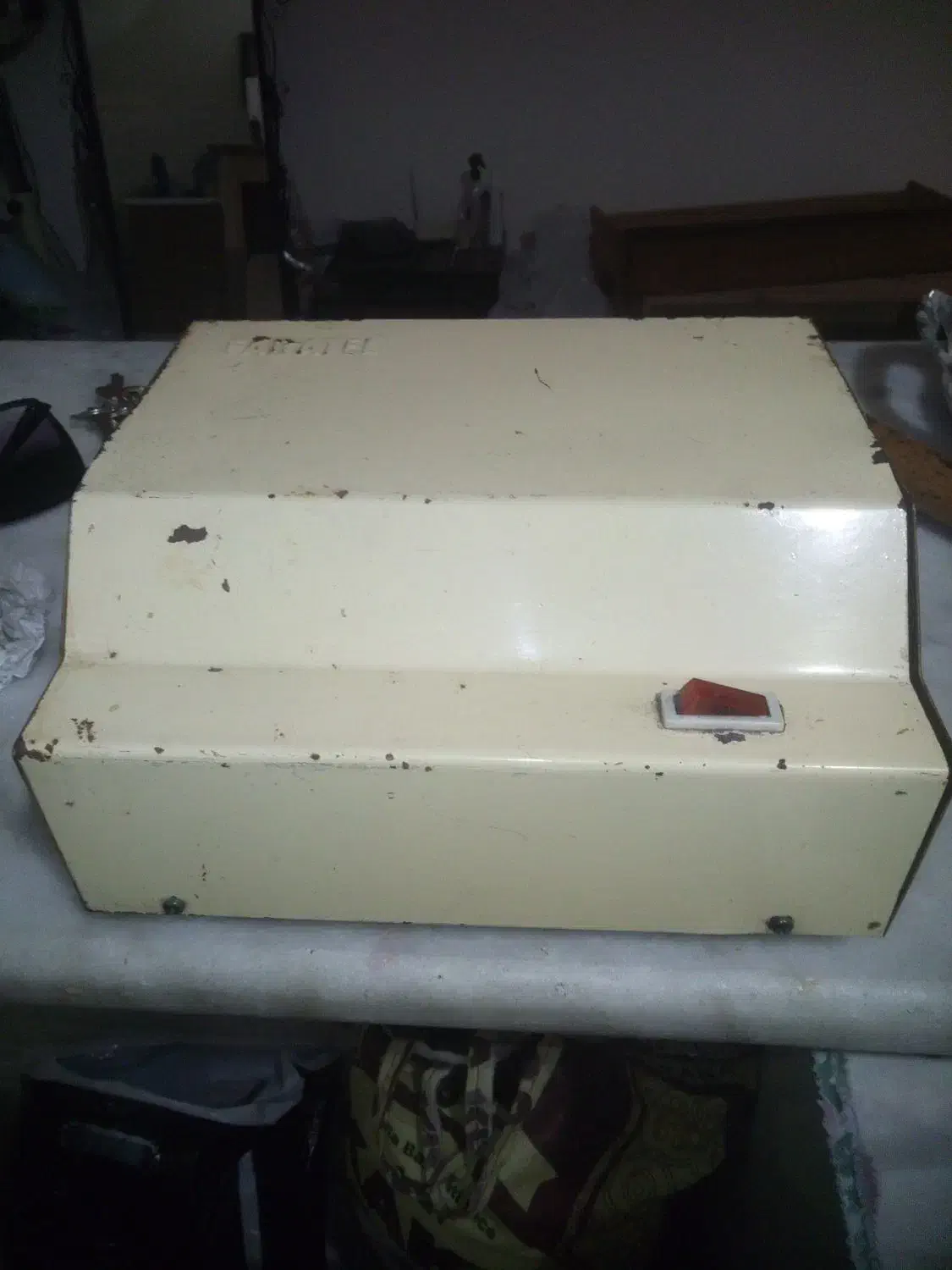 ترانس برق قدیمی اوتوماتیک|سایر لوازم برقی|تبریز, |دیوار