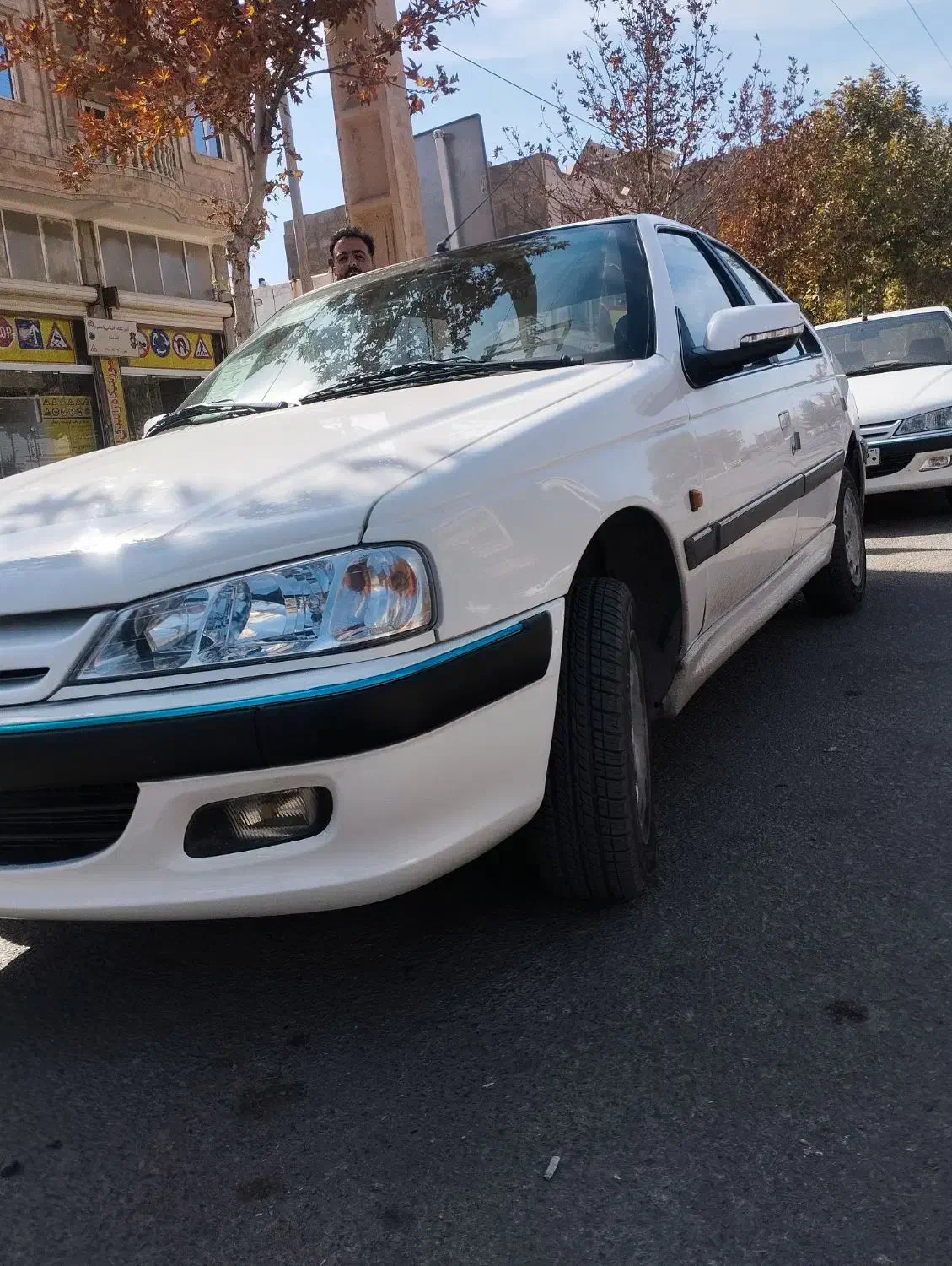 پژو پارس|خودرو سواری و وانت|بروجرد, |دیوار