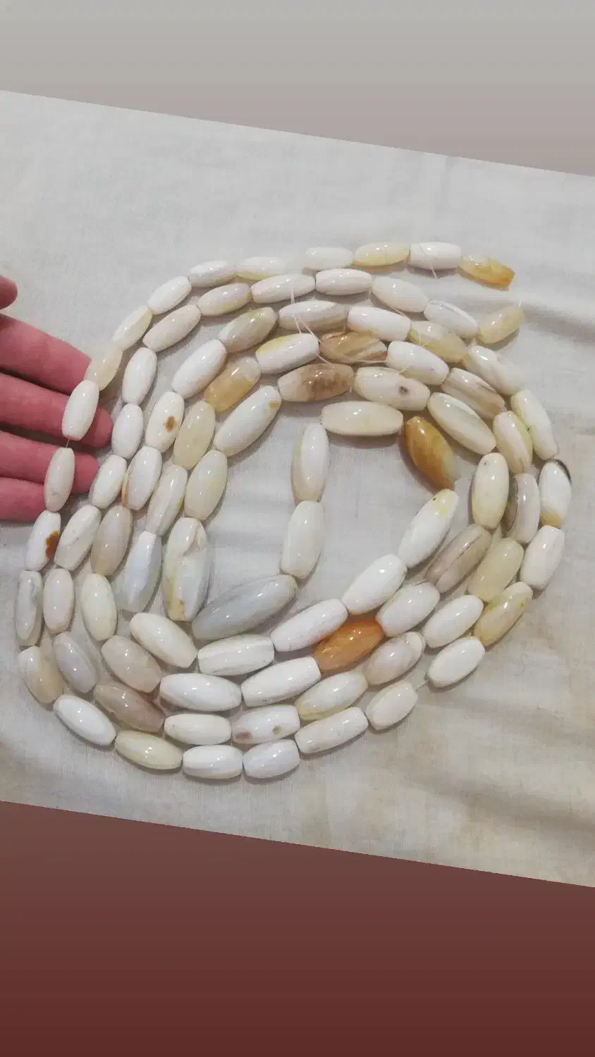 مهره های عقیق شیری 88 عدد|کلکسیون اشیاء عتیقه|اهواز, کوی علوی|دیوار