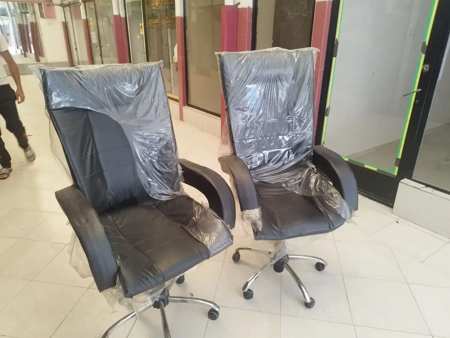 میز وصندلی اداری|دفتر کار|هشتگرد, هشتگرد قدیم|دیوار