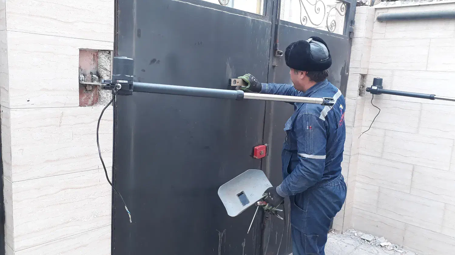 تعمیر درب برقی اتوماتیک کرکره رولاپ ریموت پارکینگ|خدمات پیشه و مهارت|مشهد, کوثر|دیوار