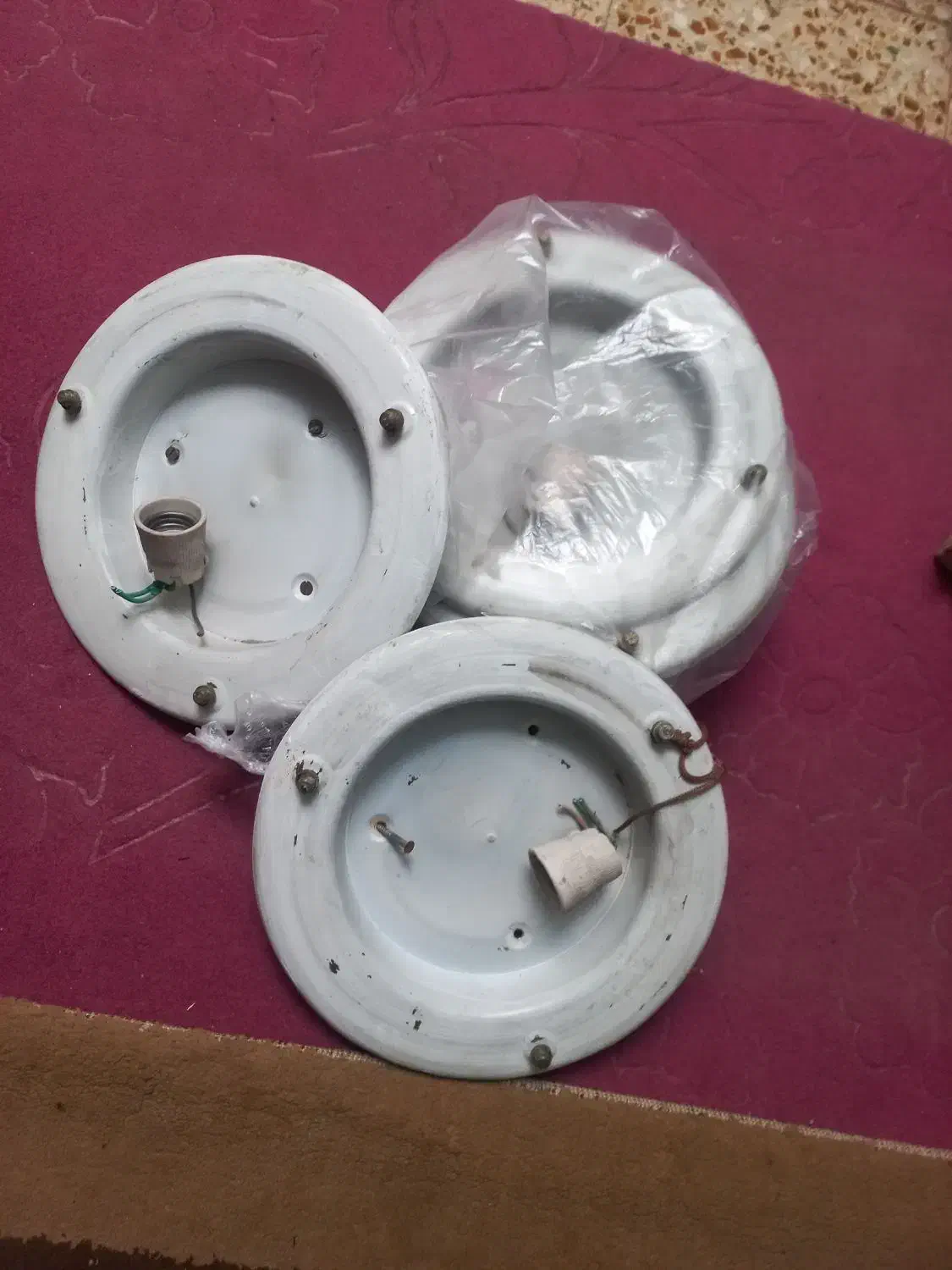 بشقاب لامپ|لامپ و چراغ|قم, شهرک امام حسن|دیوار