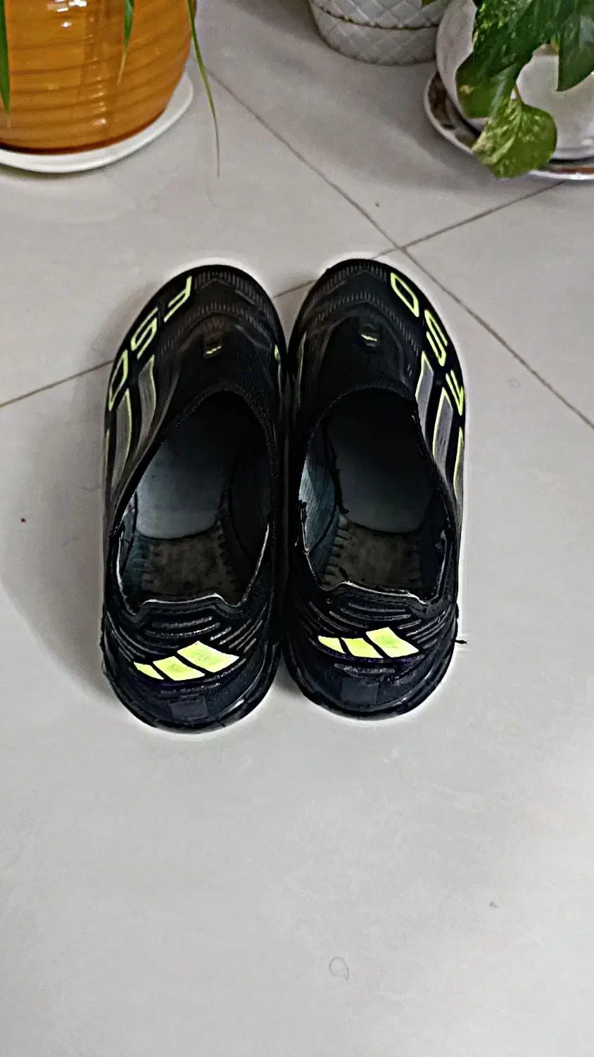 استوک ادیداسf50|کیف، کفش، کمربند|اصفهان, صدف|دیوار