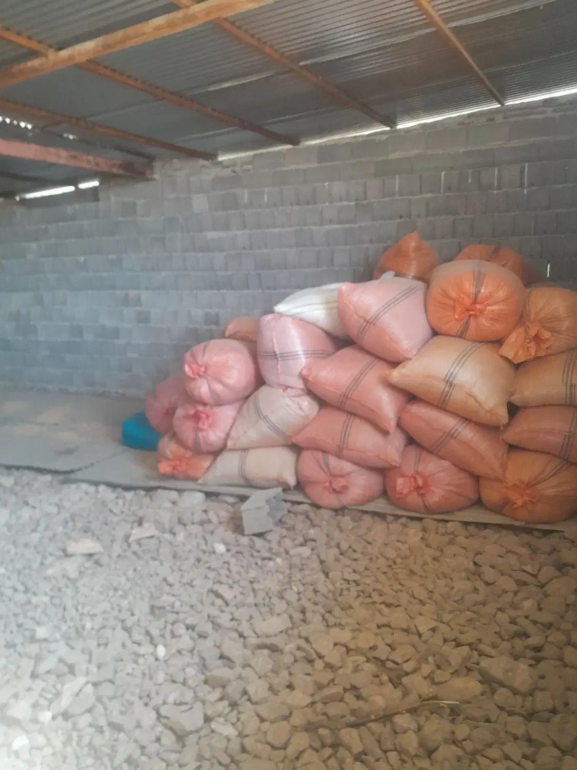 فروش یونجه گرفته آماده 500 کیلو و کاه ماشک گرفته|خدمات باغبانی و درختکاری|چرام, |دیوار