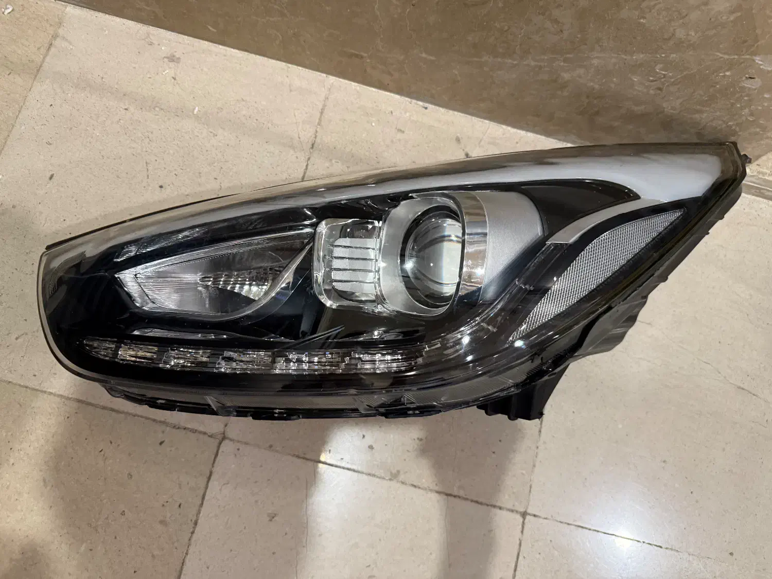 چراغ چپ هیوندای توسان ۲۰۱۴ -۲۰۱۵|قطعات یدکی و لوازم جانبی|تهران, نیاوران|دیوار