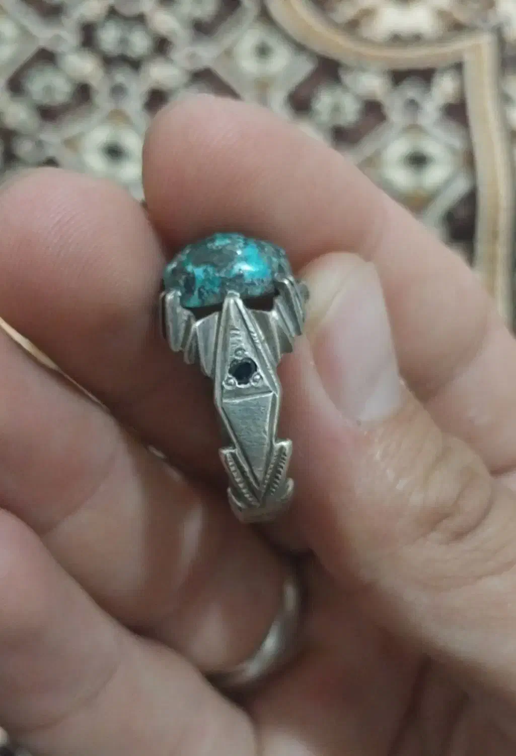 انگشتر خیلی خیلی قدیمی|جواهرات|ثمرین, |دیوار