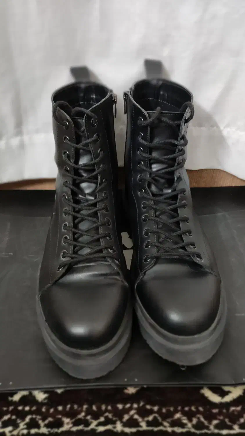 بوت|کیف، کفش، کمربند|گنبد کاووس, |دیوار