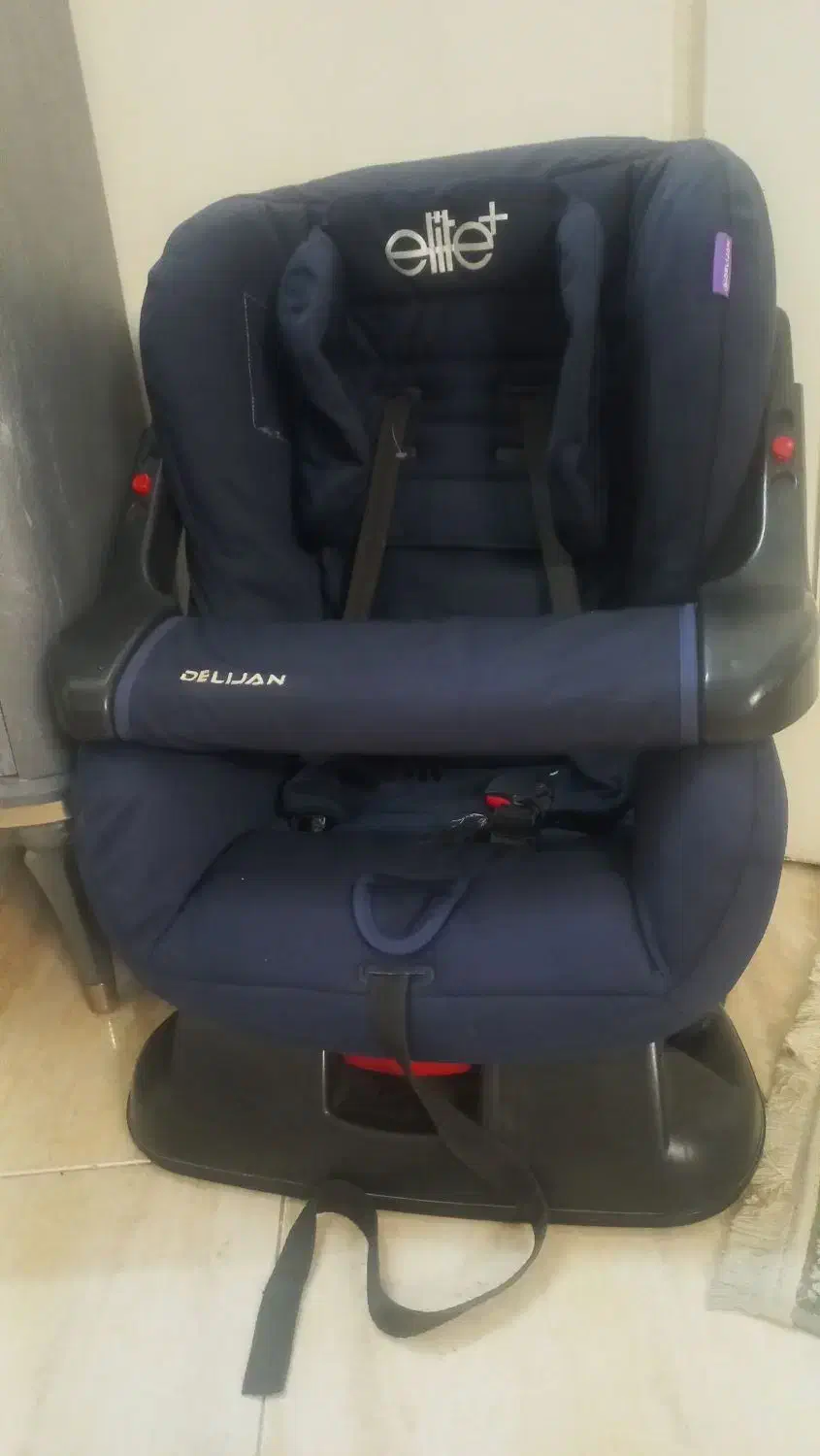 صندلی ماشین الیت|تخت و صندلی بچه|اصفهان, سرچشمه|دیوار