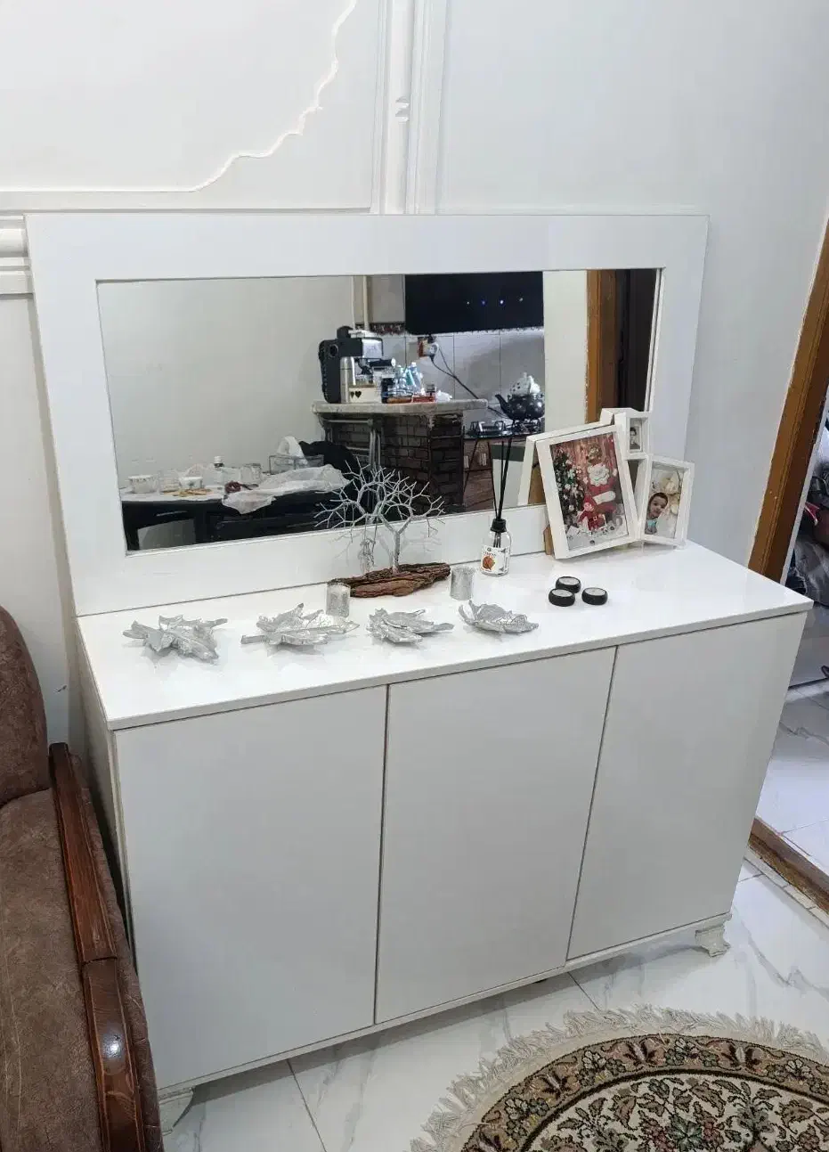 آیینه و کنسول جنس تماماً های گلاس|بوفه، ویترین، کنسول|رشت, نخودچر|دیوار