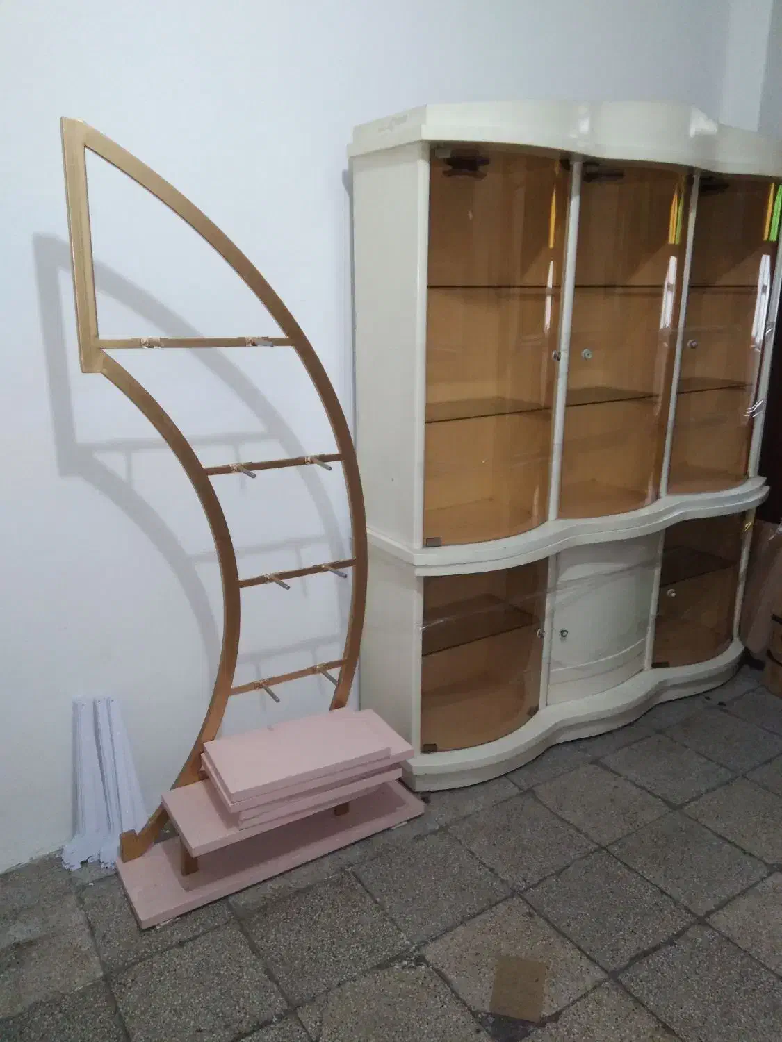 بوفه چوبی وجای دکوری|بوفه، ویترین، کنسول|رشت, منظریه|دیوار