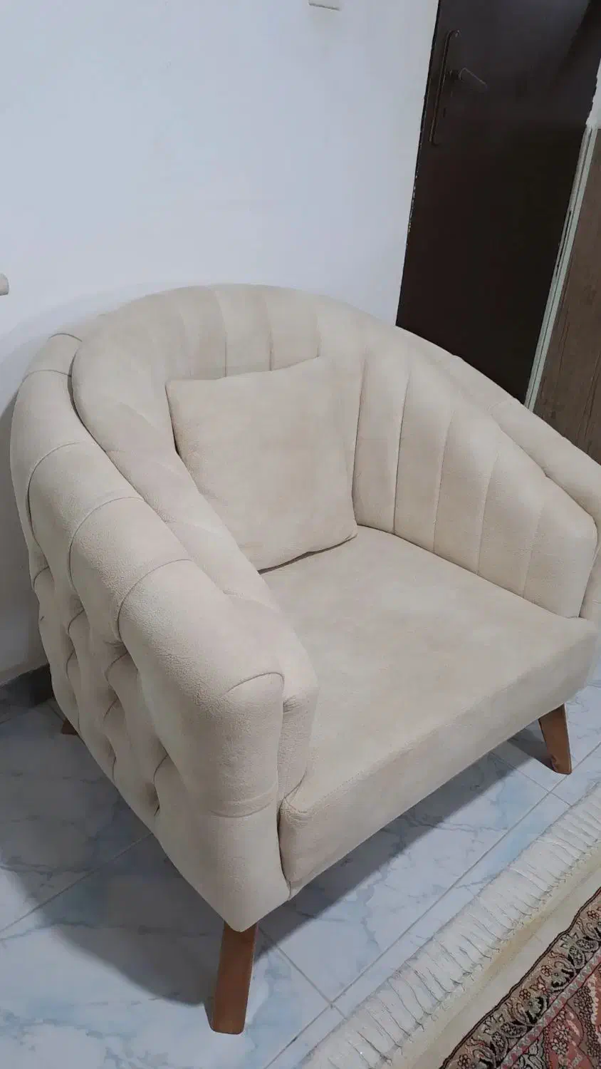 مبل هفت نفره نونوعه چهارماه خریدم|مبلمان خانگی و میز عسلی|بابلسر, |دیوار