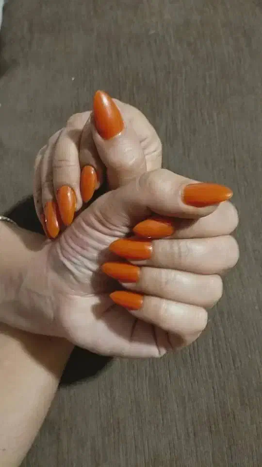 کاشت ناخن|خدمات آرایشگری و زیبایی|بم, |دیوار