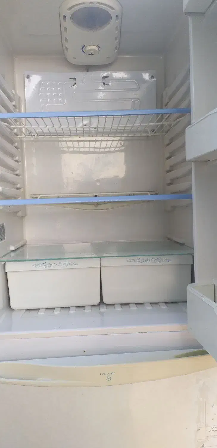 یخچال تمیز مارک قاینار خزر|یخچال و فریزر|نوشهر, |دیوار