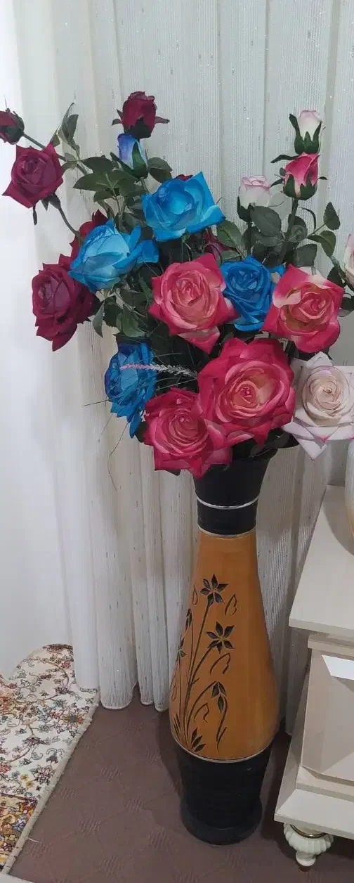 گل با گلدان در حد نو|گل مصنوعی|سلماس, |دیوار