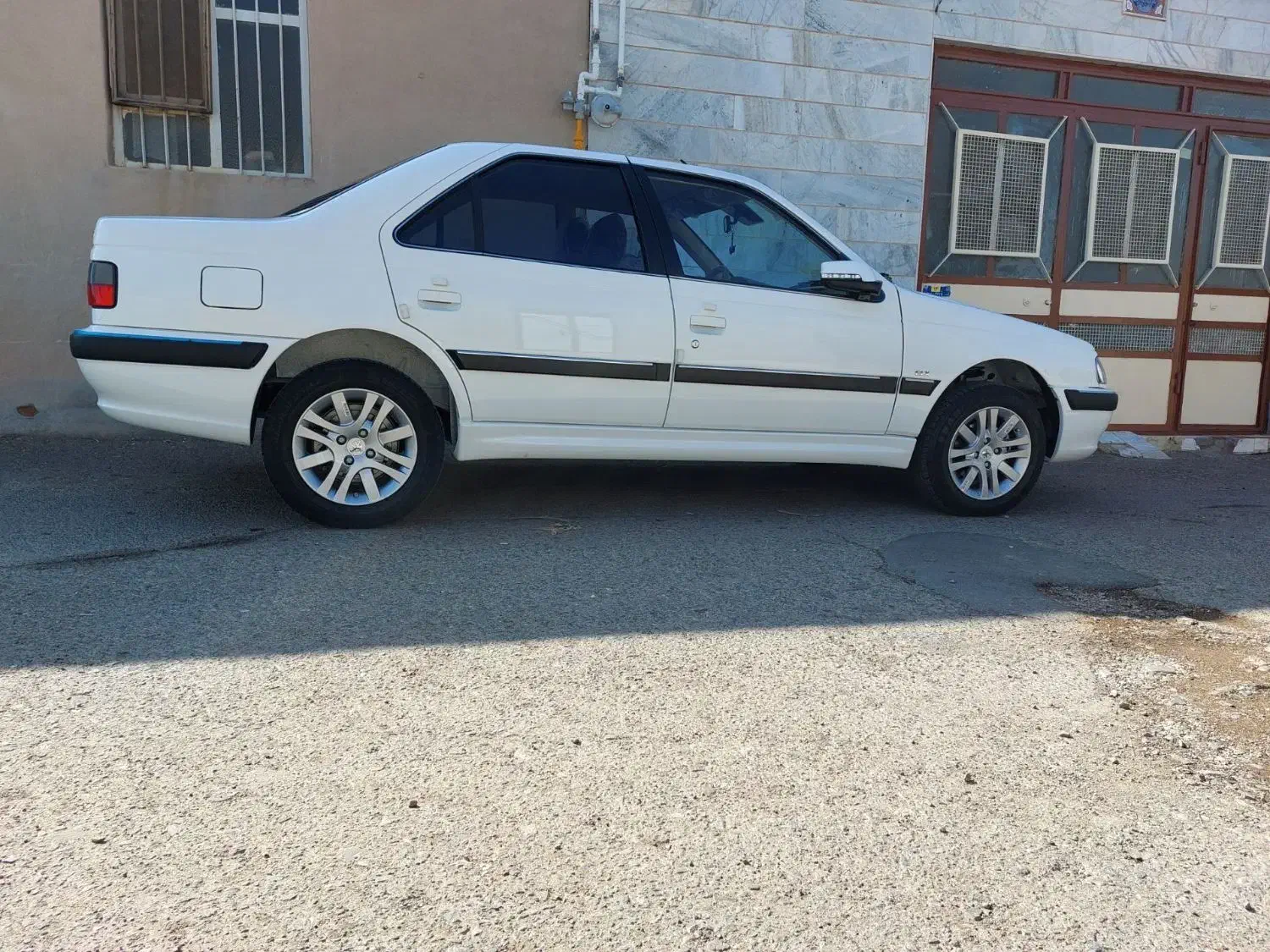 پارس ۴۰۲|خودرو سواری و وانت|خوسف, |دیوار