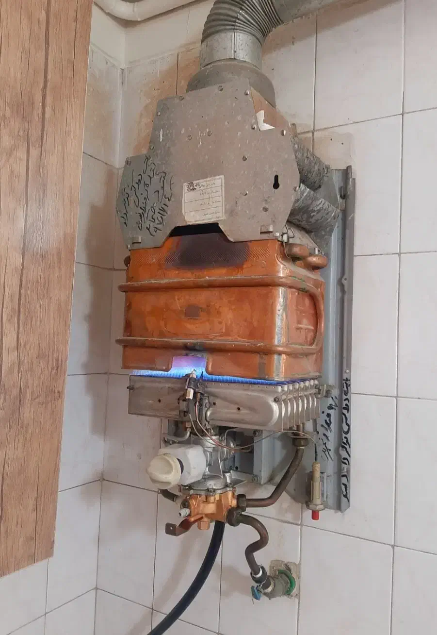 نصب وتعمیربخاری،ابگرمکن لوله کشی آب وفاضلاب|خدمات پیشه و مهارت|یزد, |دیوار