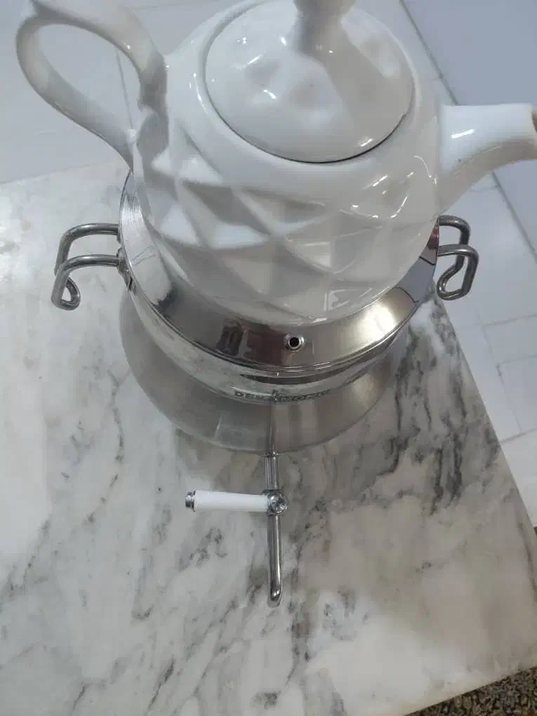 کتری و قوری|قوری، کتری، قهوهساز دستی|بروجرد, |دیوار