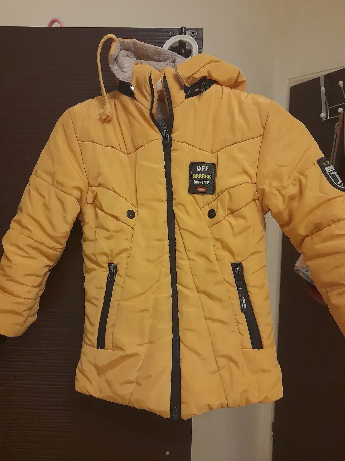 کاپشن بچگانه|کفش و لباس بچه|شیراز, کوی آزادگان|دیوار