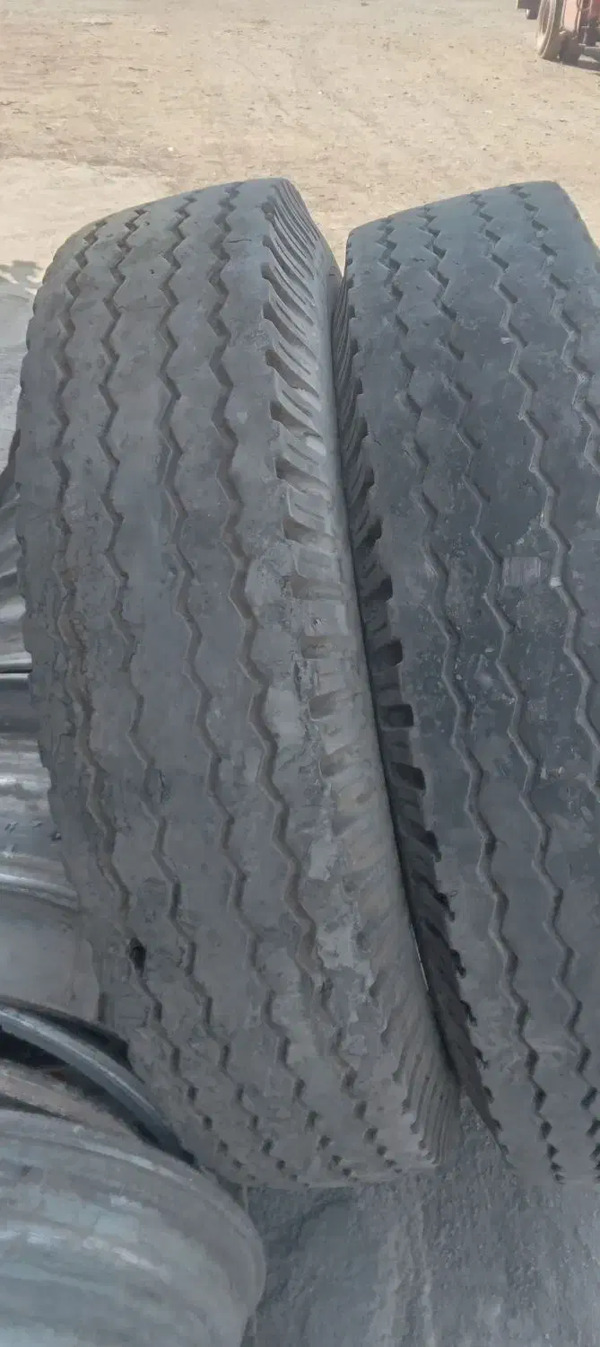 لاستیک ۱۲/۲۴ سالم ۵۰ درصد بدون هیچ ایرادی|قطعات یدکی و لوازم جانبی|بهارستان, |دیوار