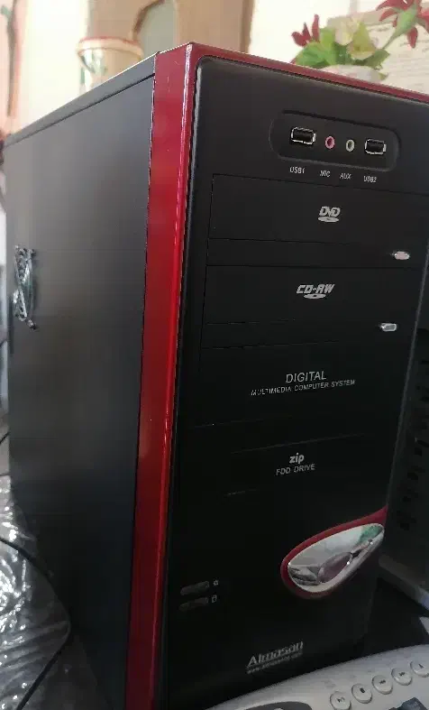 کامپیوتر کامل تمیز در حد نو|رایانه رومیزی|داران, |دیوار