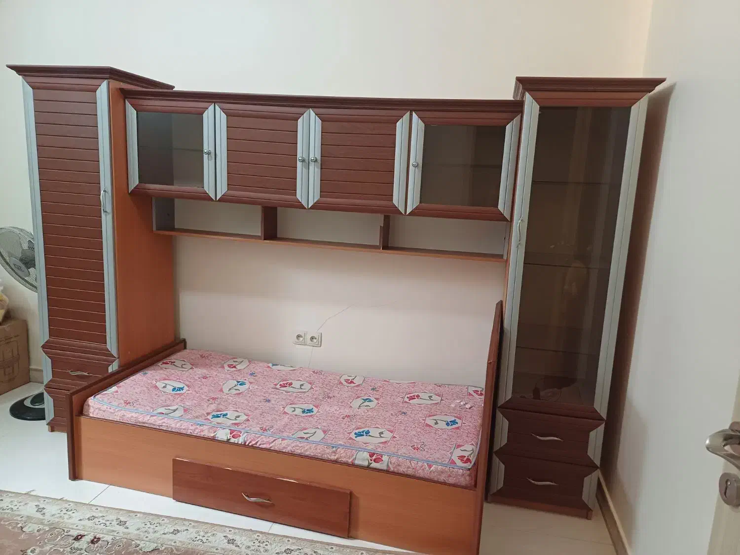 سرویس نوجوان|تخت و سرویس خواب|فشاپویه, |دیوار