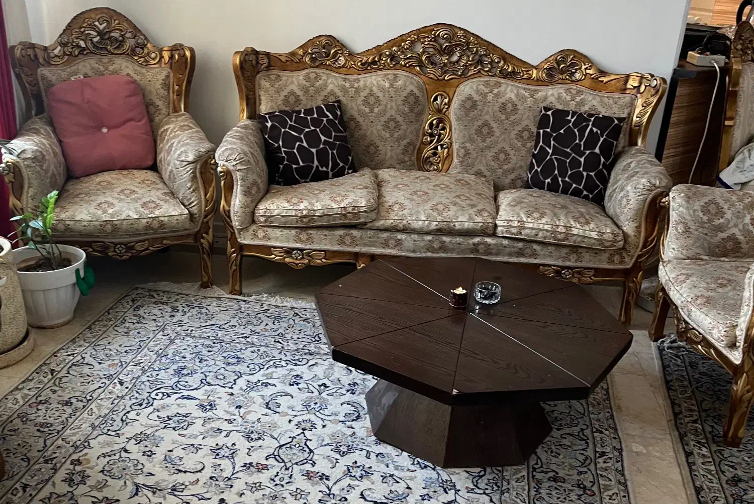 مبل کلاسیک استبل|مبلمان خانگی و میز عسلی|تهران, مینی‌سیتی (شهرک نفت)|دیوار