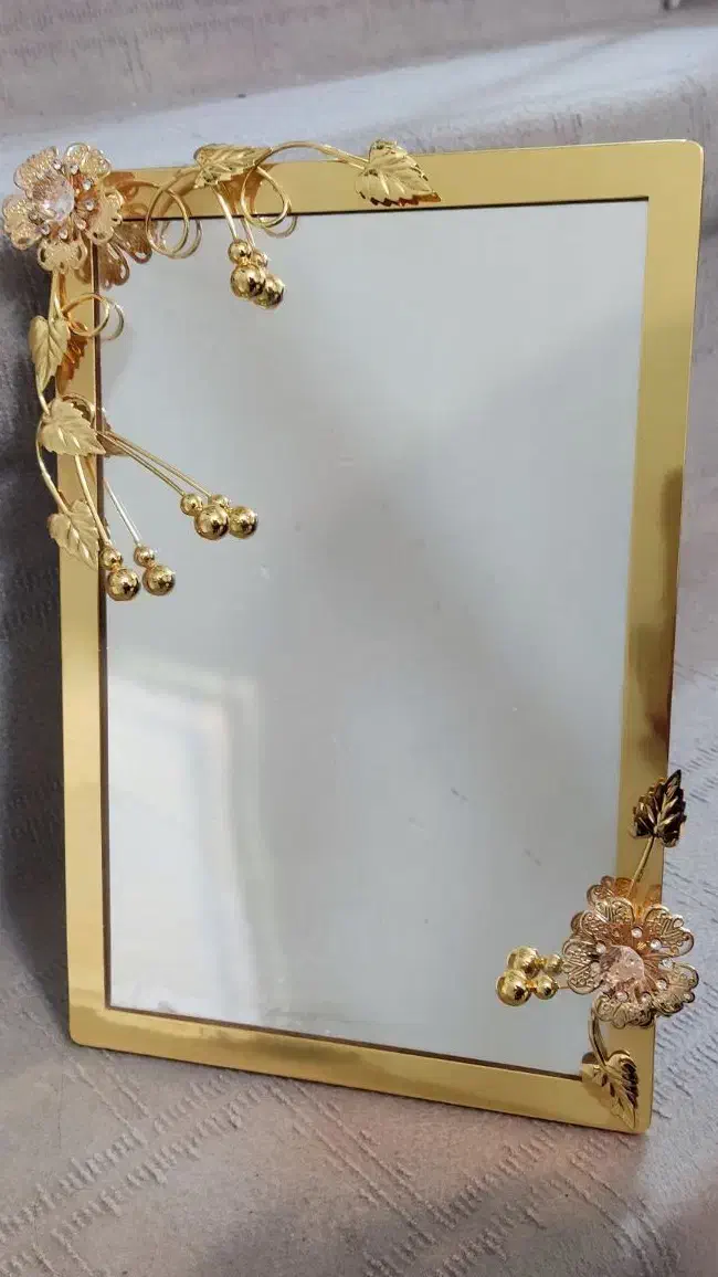 آینه|آینه|دزفول, |دیوار