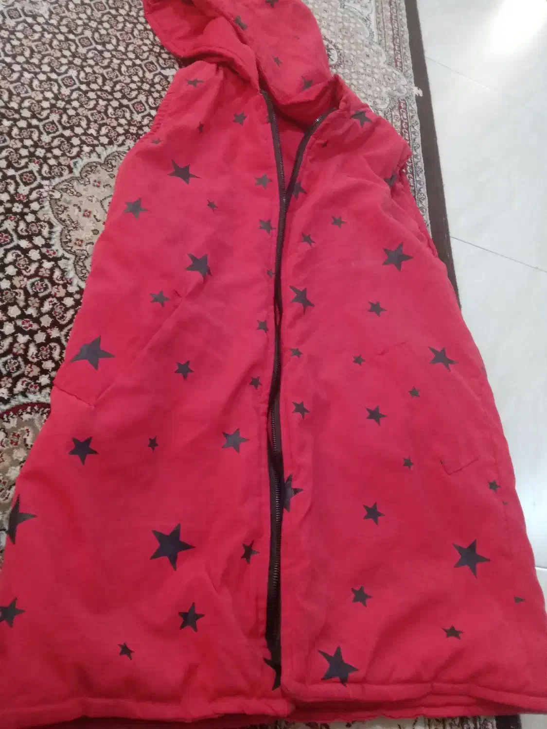 کاپشن|لباس|نوشین شهر, |دیوار