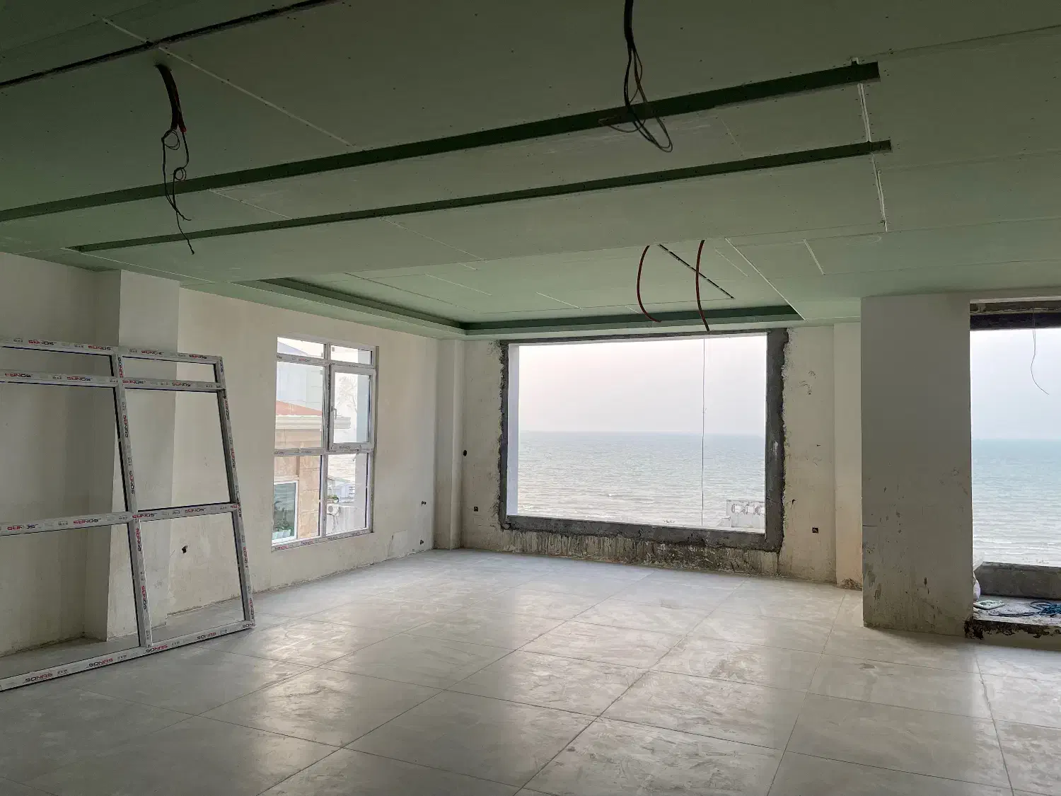 ۱۵۸ متر آپارتمان ساحلی بلوار آزادی با ویو دریا|فروش آپارتمان|محمودآباد, |دیوار