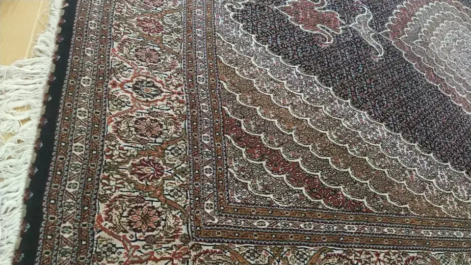 جفت فرش نه متر . و هر اندازه موجود دارم رج ۴۰|فرش|اردبیل, |دیوار