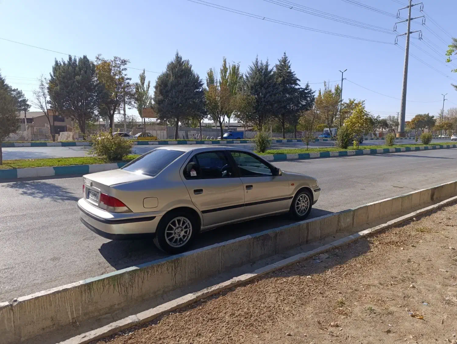 سمند 83|خودرو سواری و وانت|کرمانشاه, |دیوار