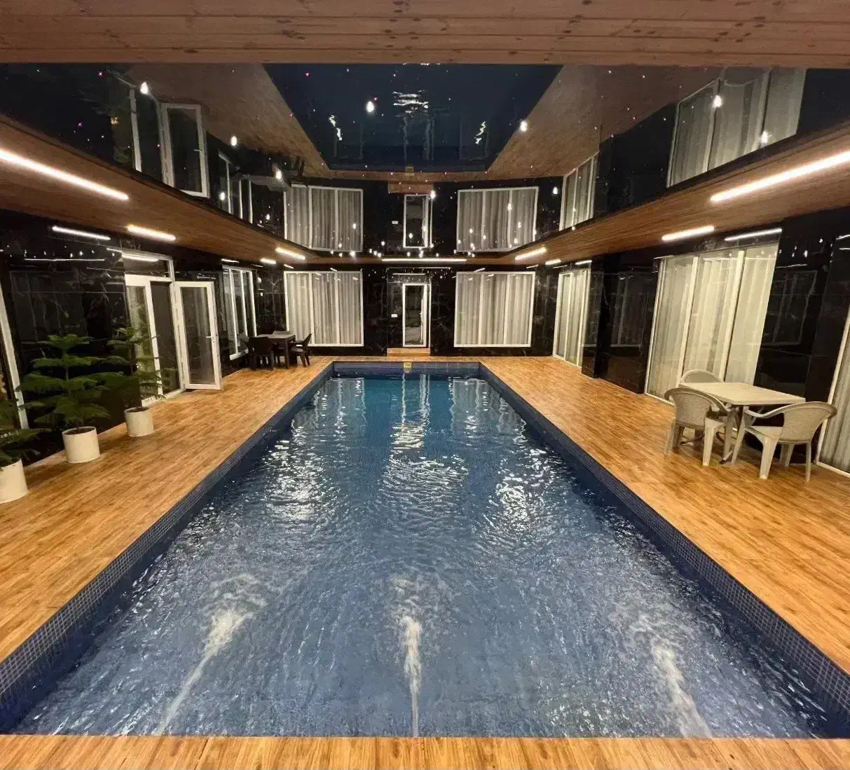 (کد۷)اجاره ویلا استخردار وزانه هفتگی در گویم|اجارهٔ کوتاه‌مدت ویلا و باغ|شیراز, گویم|دیوار