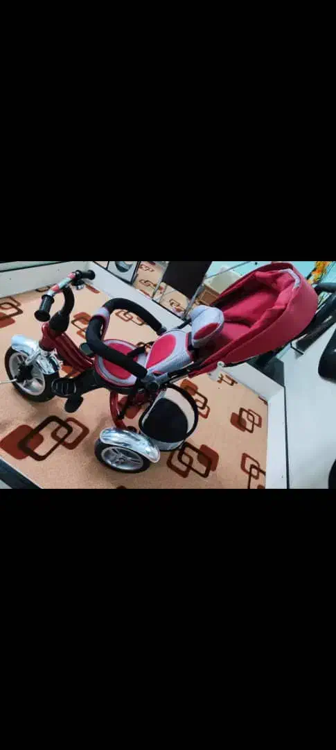 سه چرخه|دوچرخه، اسکیت، اسکوتر|لار, |دیوار