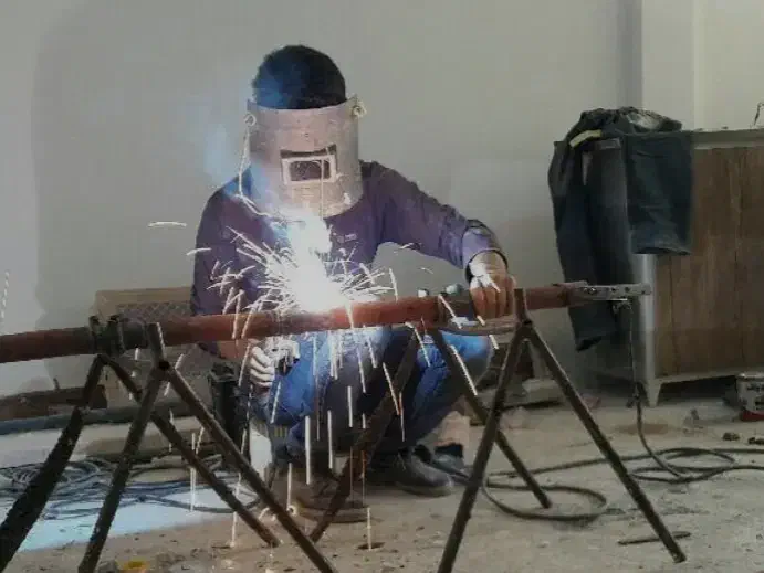 جوشکاری و برشکاری وتغییرات لوله کشی گاز ساختمان|خدمات پیشه و مهارت|ارومیه, |دیوار