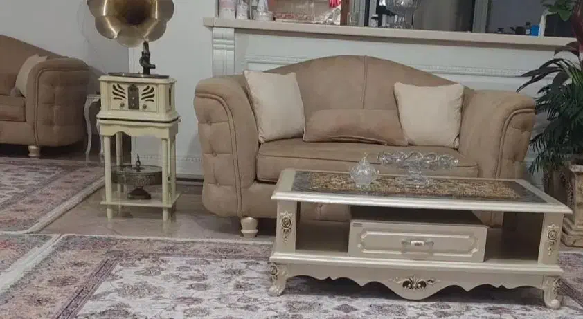 فروش میز وسط و عسلی و گرامافون|مبلمان خانگی و میز عسلی|محمودآباد, |دیوار