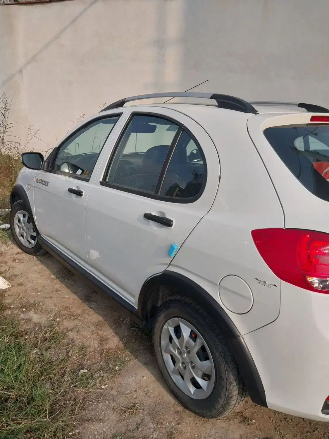 کوئیک|خودرو سواری و وانت|رشت, پل تالشان|دیوار