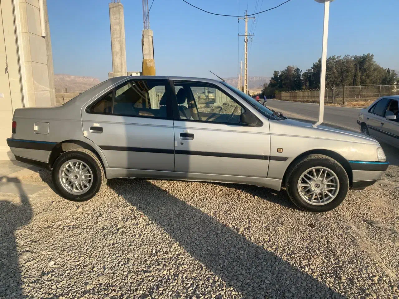 405 مدل 98 فابریک و استسنایی|خودرو سواری و وانت|نورآباد ممسنی, |دیوار