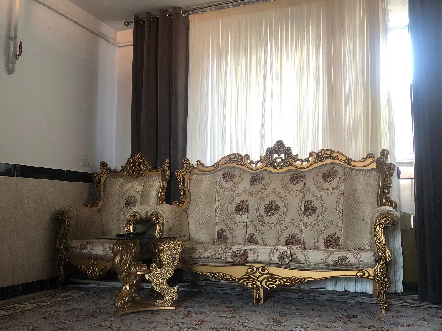 مبل سلطنتی۹نفره با سه تا عسلی|مبلمان خانگی و میز عسلی|مریوان, |دیوار