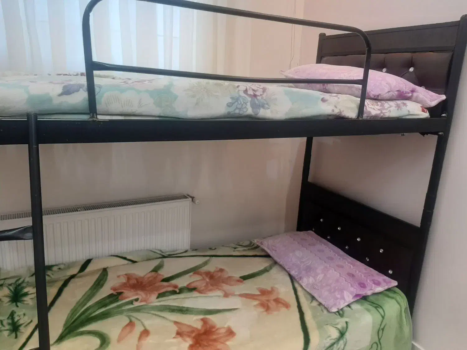 تخت دوطبقه فلزی|تخت و سرویس خواب|تربت‌حیدریه, کاشانی|دیوار