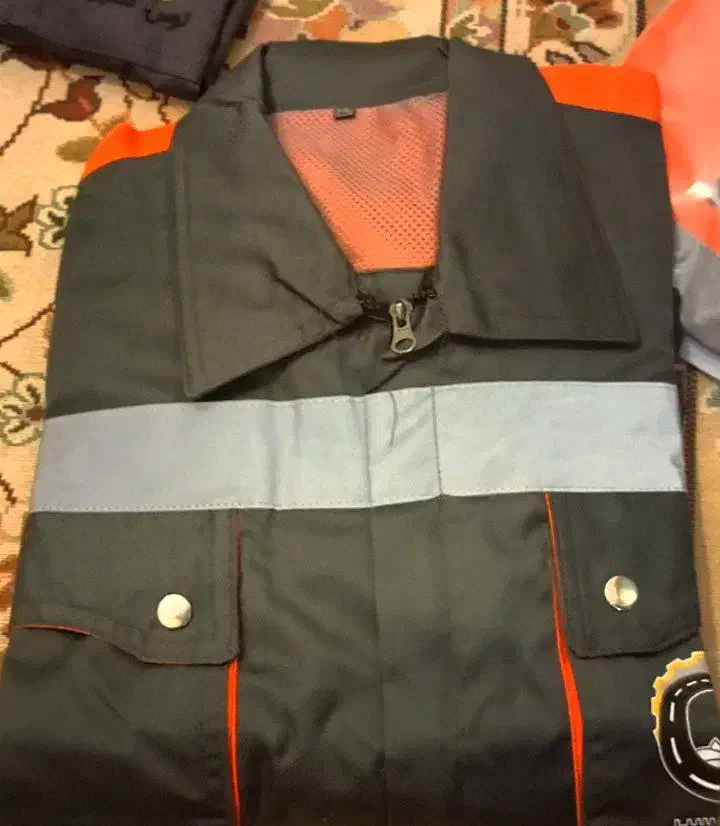 لباس کار|لباس|تربتحیدریه, کلاته توکلی|دیوار